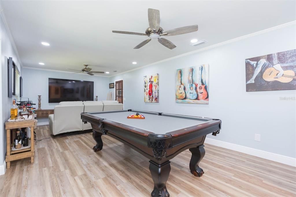 For Sale: $662,500 (4 beds, 2 baths, 2484 Square Feet)