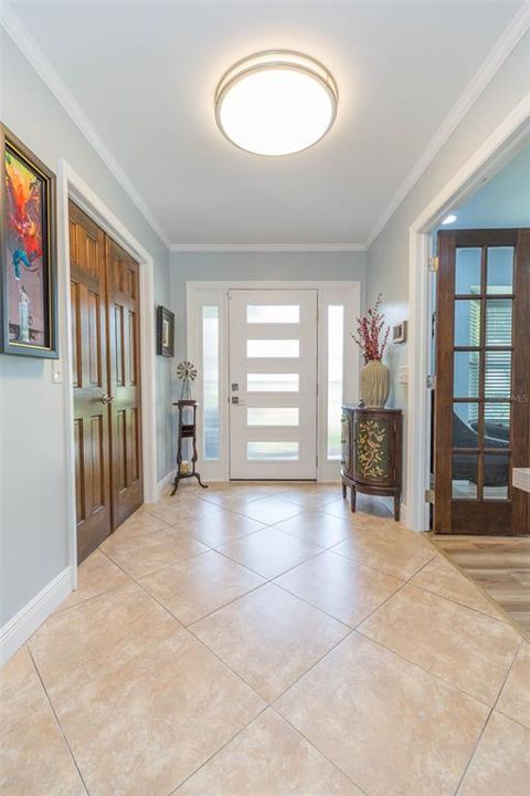 For Sale: $662,500 (4 beds, 2 baths, 2484 Square Feet)