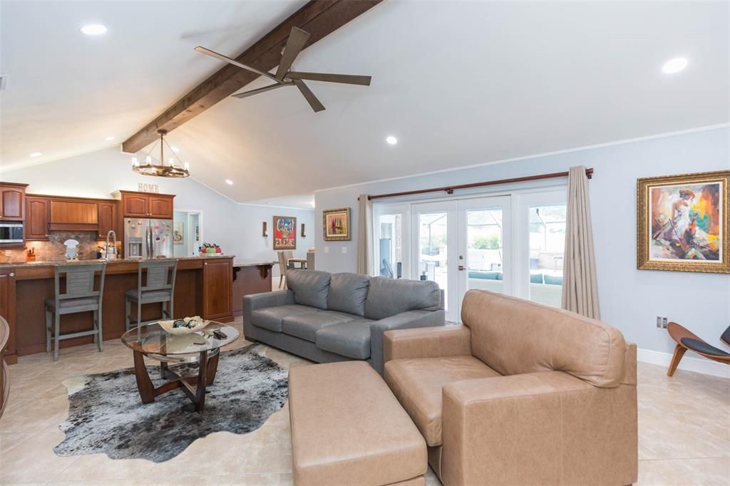For Sale: $662,500 (4 beds, 2 baths, 2484 Square Feet)