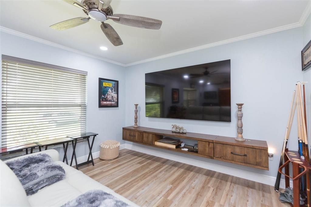 For Sale: $662,500 (4 beds, 2 baths, 2484 Square Feet)