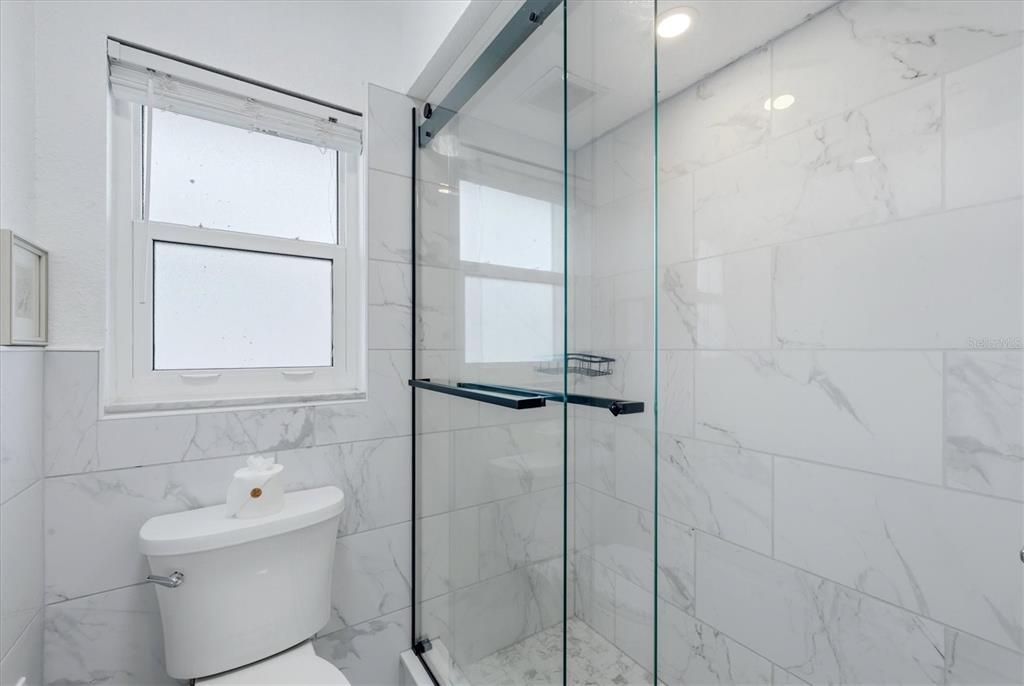 En Venta: $345,000 (3 camas, 2 baños, 1541 Pies cuadrados)