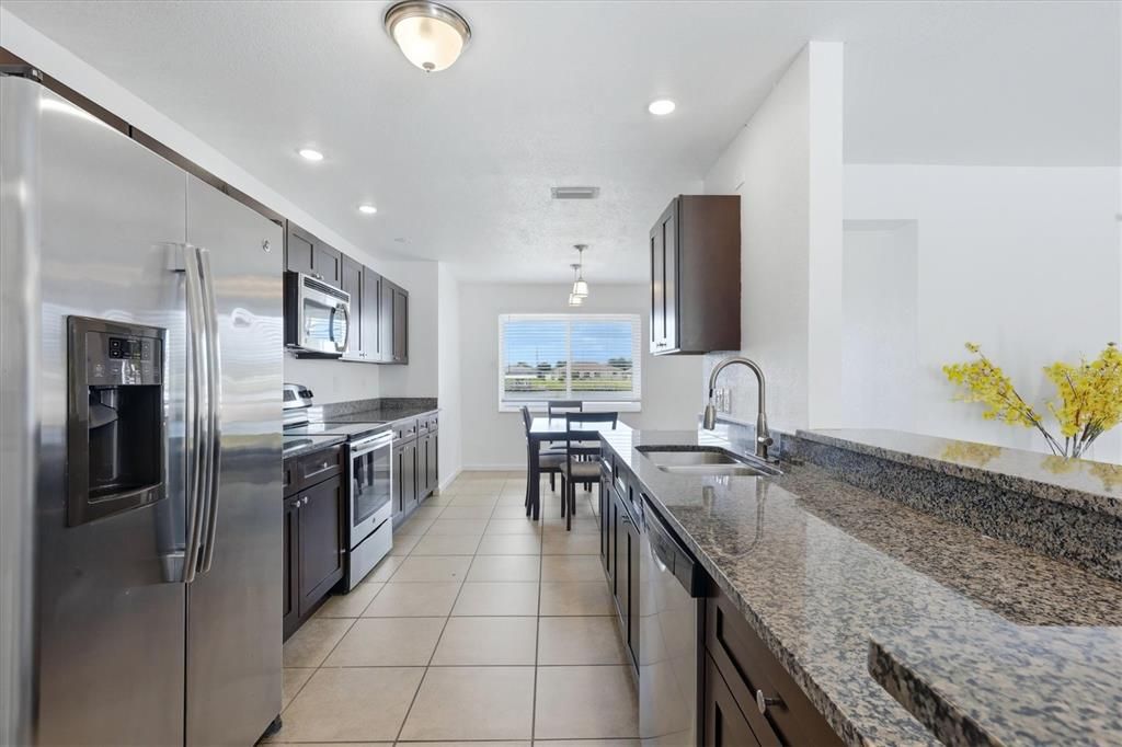 En Venta: $345,000 (3 camas, 2 baños, 1541 Pies cuadrados)