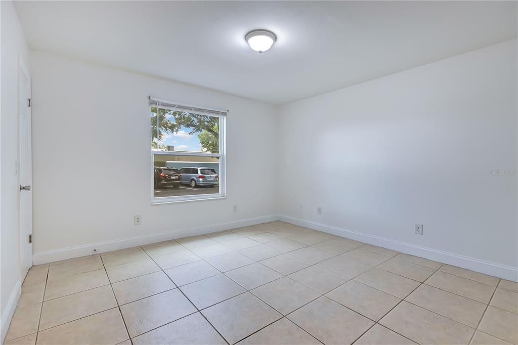 For Rent: $1,950 (3 beds, 2 baths, 1253 Square Feet)