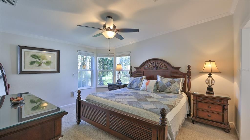 For Sale: $349,900 (2 beds, 2 baths, 1415 Square Feet)