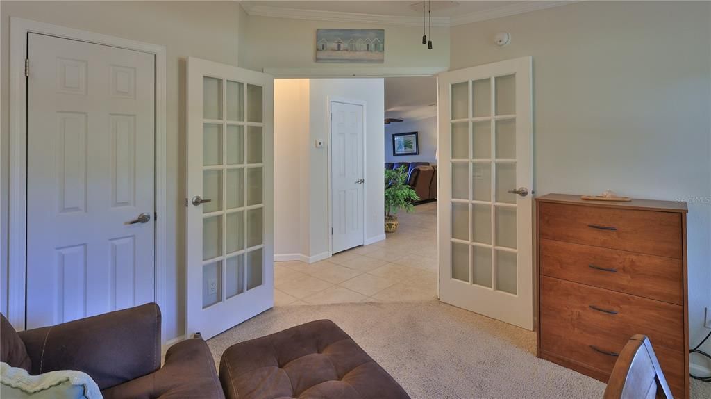 For Sale: $349,900 (2 beds, 2 baths, 1415 Square Feet)