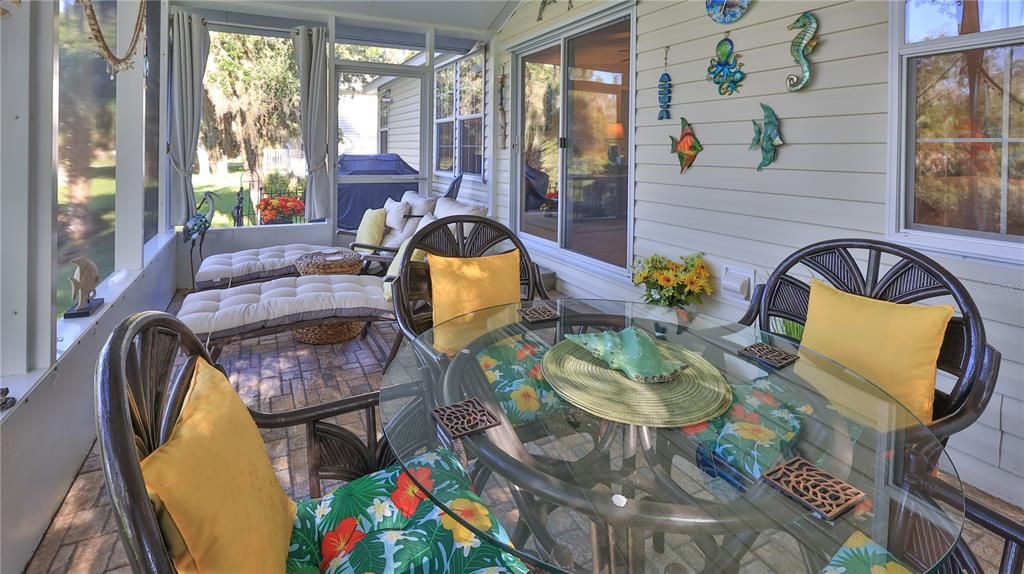 For Sale: $349,900 (2 beds, 2 baths, 1415 Square Feet)