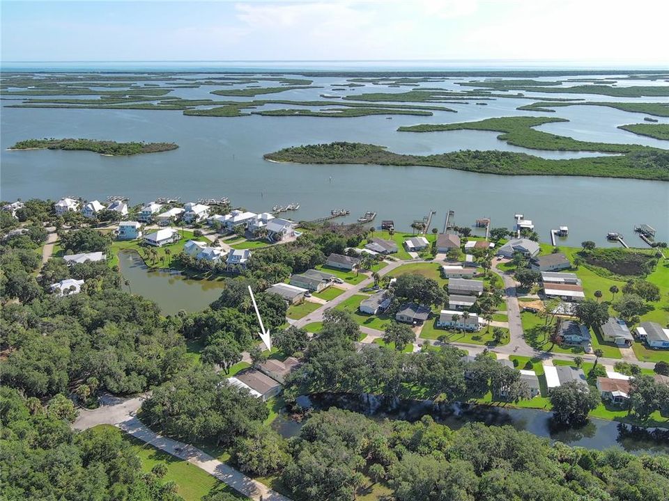 For Sale: $349,900 (2 beds, 2 baths, 1415 Square Feet)