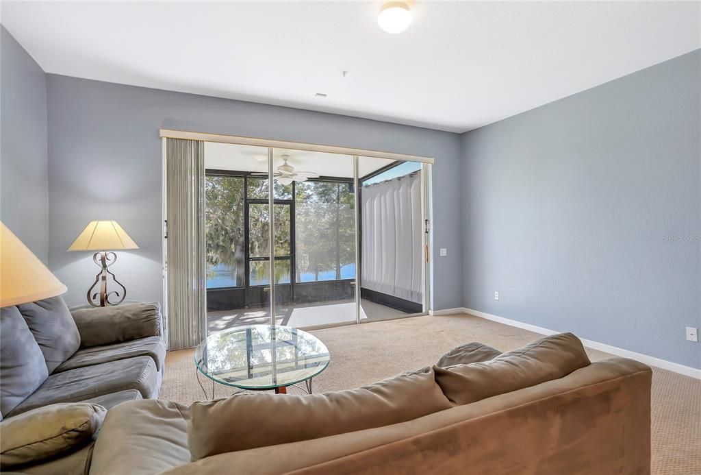 For Sale: $305,000 (3 beds, 2 baths, 1682 Square Feet)