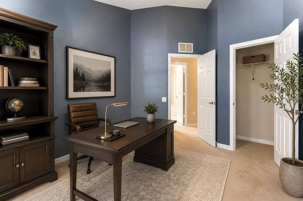 For Sale: $305,000 (3 beds, 2 baths, 1682 Square Feet)