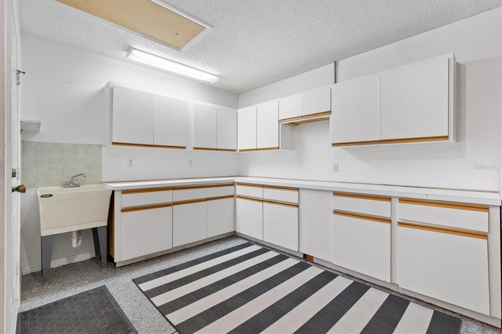 For Sale: $265,000 (3 beds, 2 baths, 1802 Square Feet)
