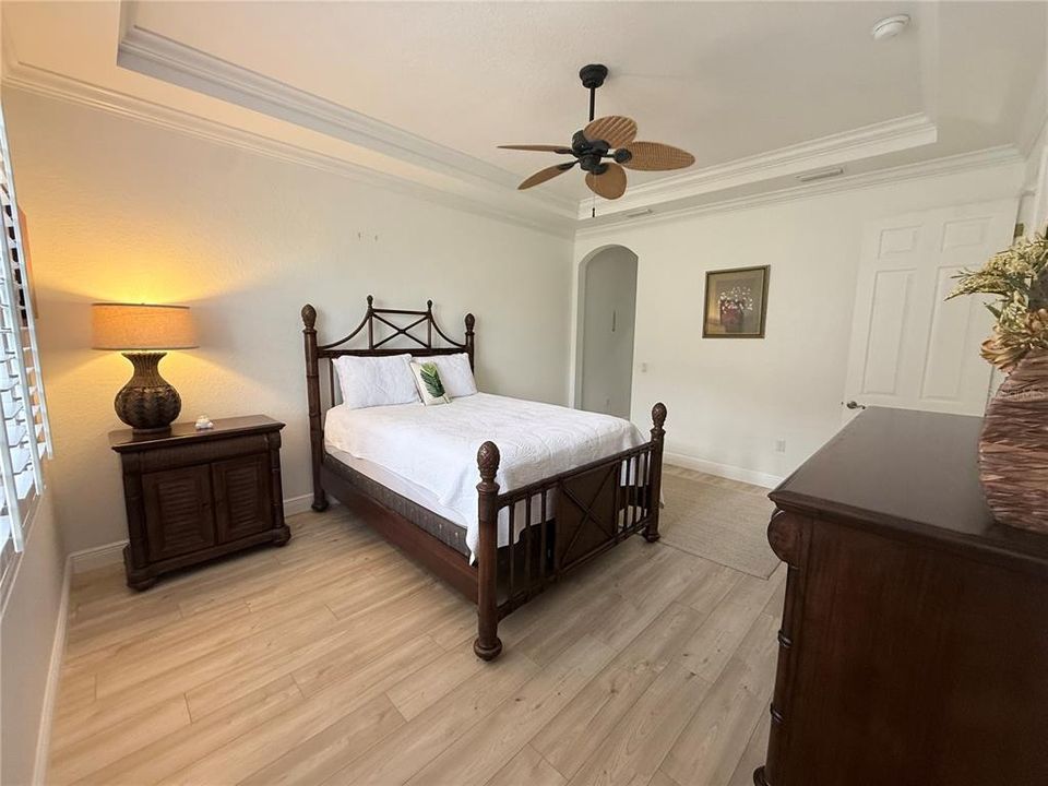 For Sale: $345,000 (3 beds, 2 baths, 1630 Square Feet)