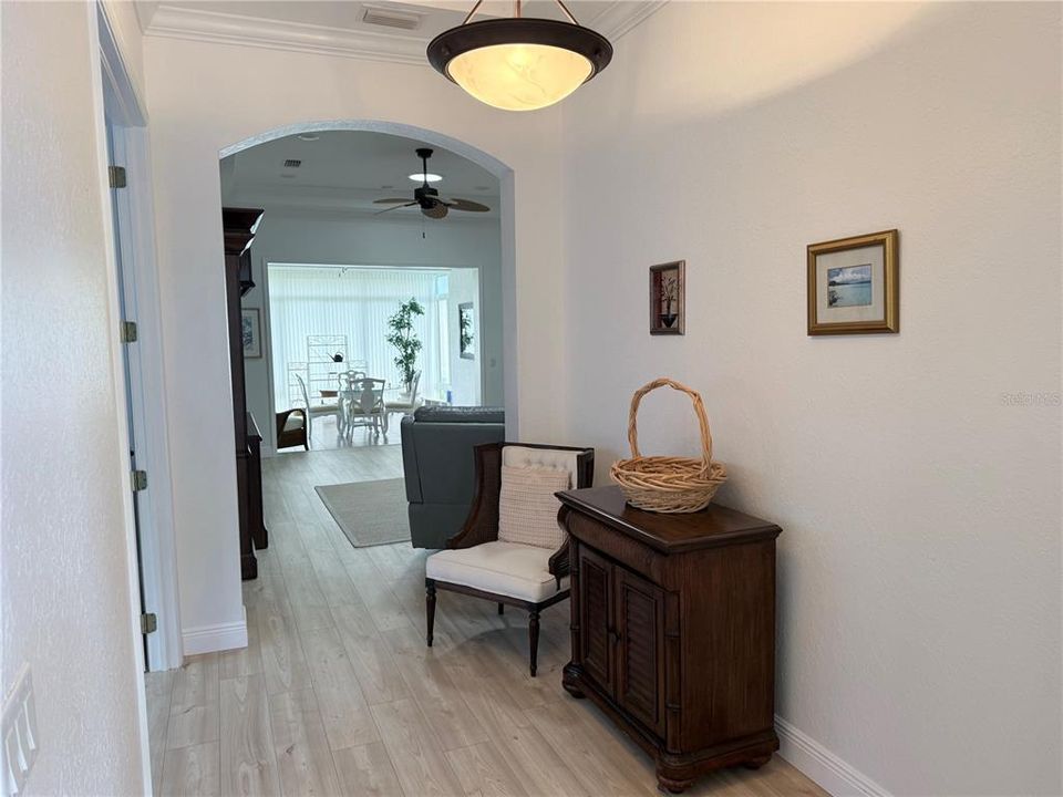 For Sale: $345,000 (3 beds, 2 baths, 1630 Square Feet)