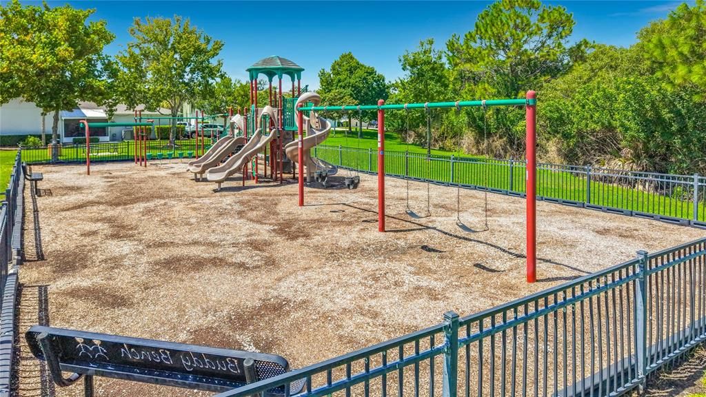 Active With Contract: $399,000 (3 beds, 2 baths, 1651 Square Feet)