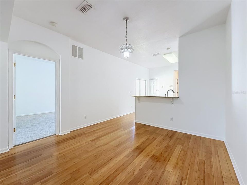 На продажу: $399,000 (3 спален, 2 ванн, 1651 Квадратных фут)