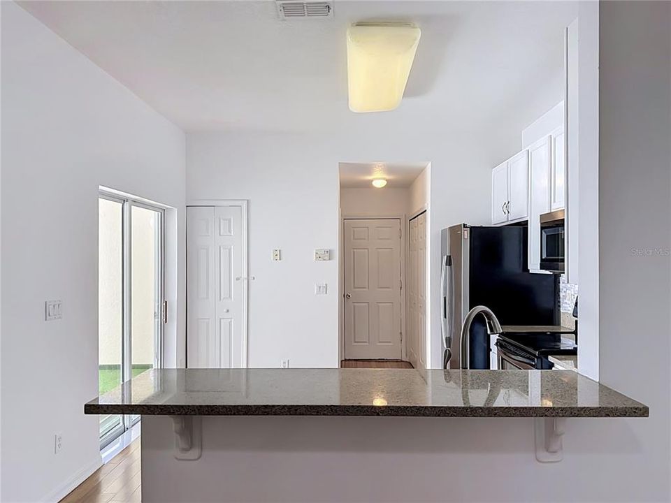 На продажу: $399,000 (3 спален, 2 ванн, 1651 Квадратных фут)