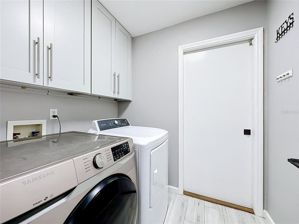 На продажу: $649,999 (4 спален, 3 ванн, 2094 Квадратных фут)