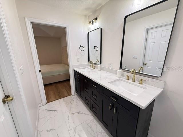 For Sale: $379,900 (3 beds, 2 baths, 1916 Square Feet)