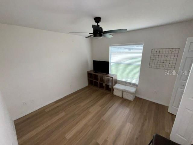 For Sale: $379,900 (3 beds, 2 baths, 1916 Square Feet)