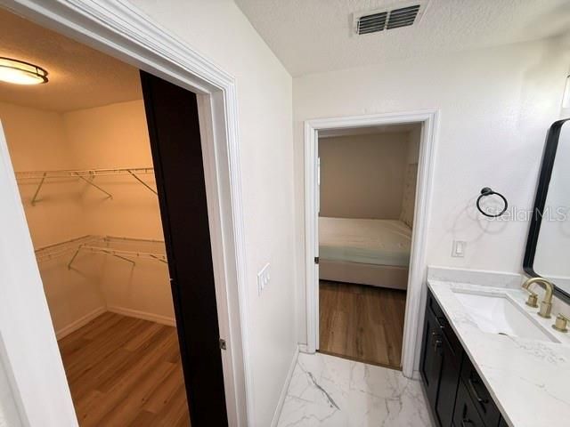 For Sale: $379,900 (3 beds, 2 baths, 1916 Square Feet)