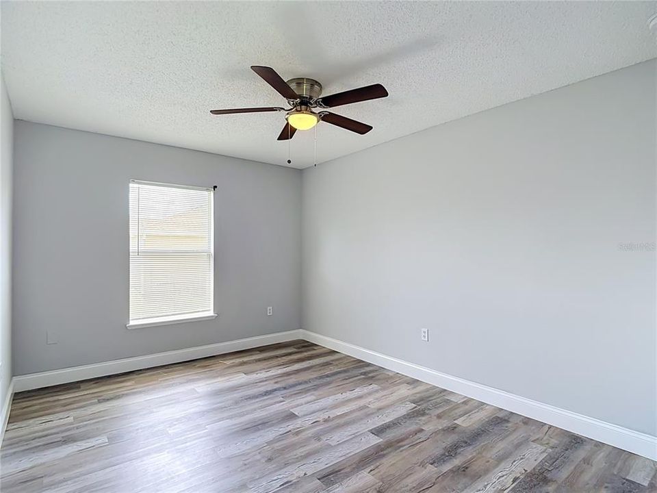 For Sale: $329,900 (4 beds, 2 baths, 2236 Square Feet)