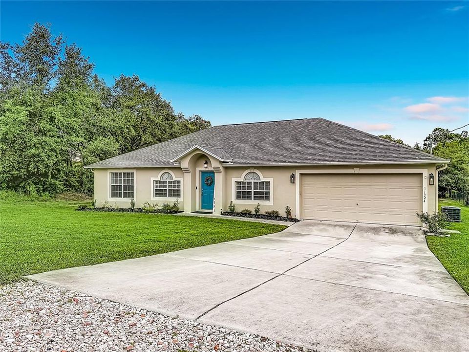 For Sale: $329,900 (4 beds, 2 baths, 2236 Square Feet)