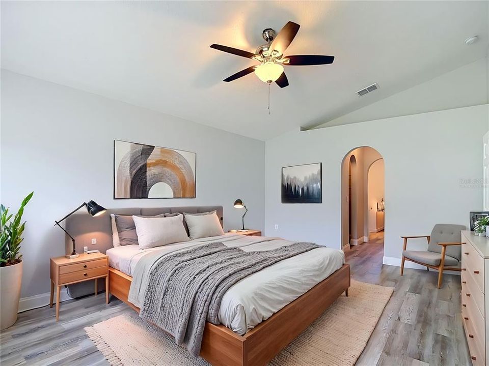For Sale: $329,900 (4 beds, 2 baths, 2236 Square Feet)