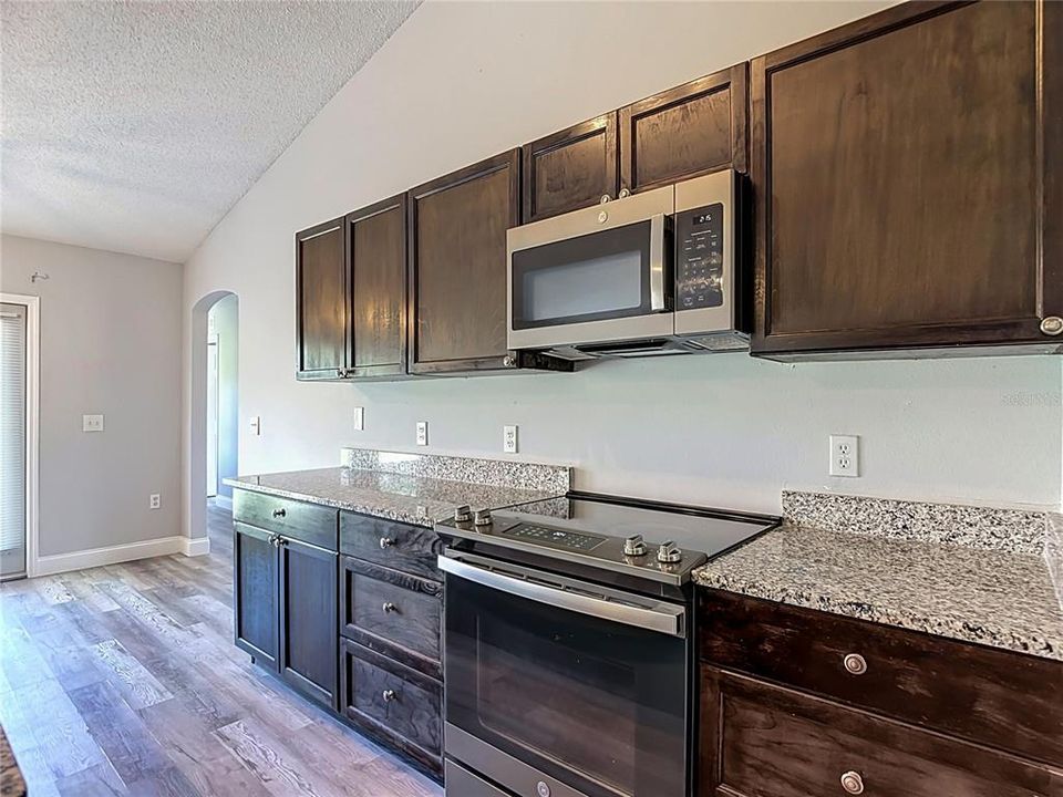 For Sale: $329,900 (4 beds, 2 baths, 2236 Square Feet)