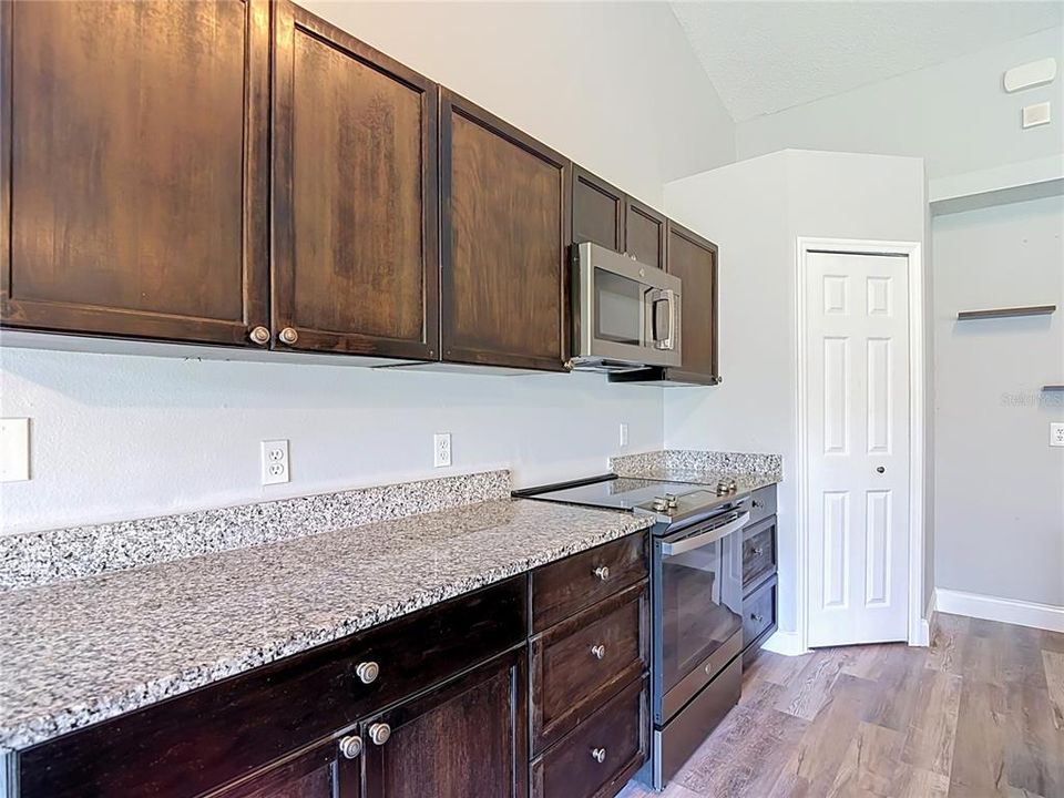 For Sale: $329,900 (4 beds, 2 baths, 2236 Square Feet)