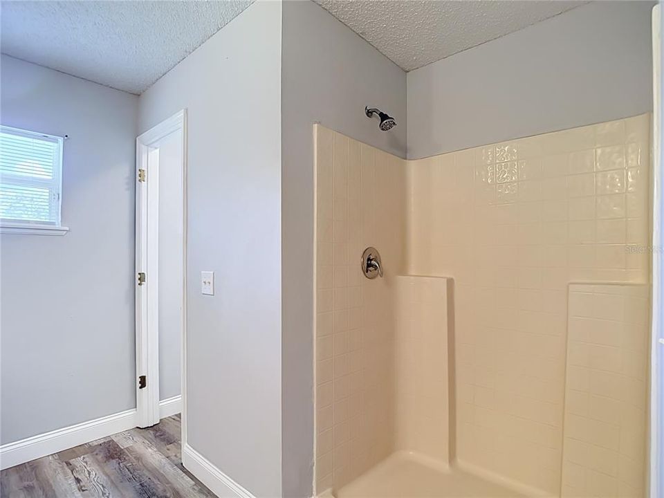 For Sale: $329,900 (4 beds, 2 baths, 2236 Square Feet)