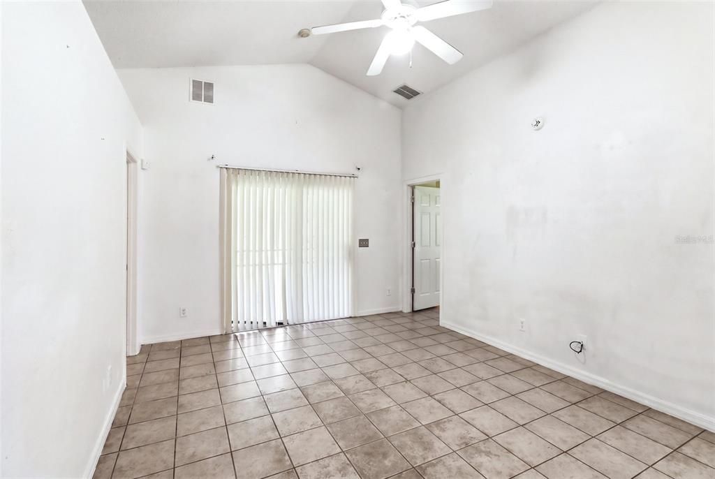 En Venta: $375,000 (3 camas, 2 baños, 1356 Pies cuadrados)
