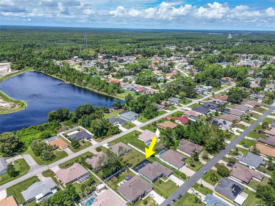 En Venta: $569,900 (3 camas, 3 baños, 2283 Pies cuadrados)