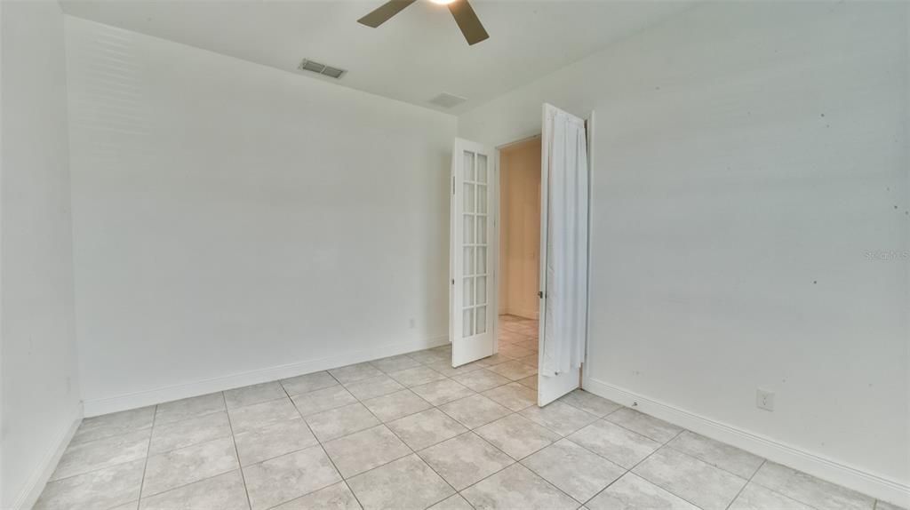 For Sale: $479,900 (4 beds, 3 baths, 2811 Square Feet)