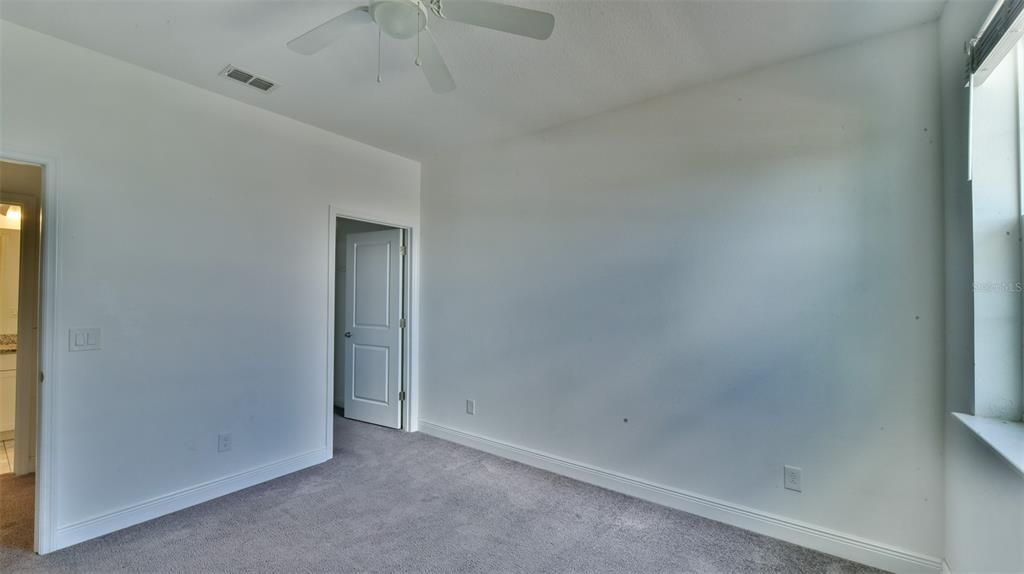 For Sale: $479,900 (4 beds, 3 baths, 2811 Square Feet)