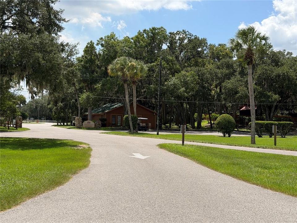 待售: $172,000 (0.06 acres)