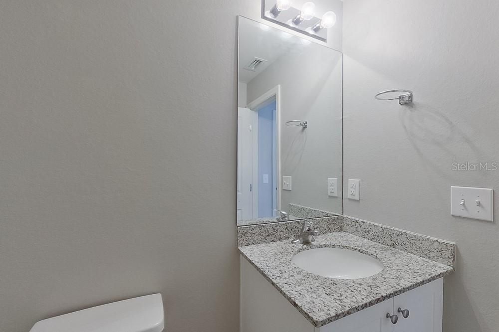 For Rent: $1,525 (3 beds, 2 baths, 1400 Square Feet)
