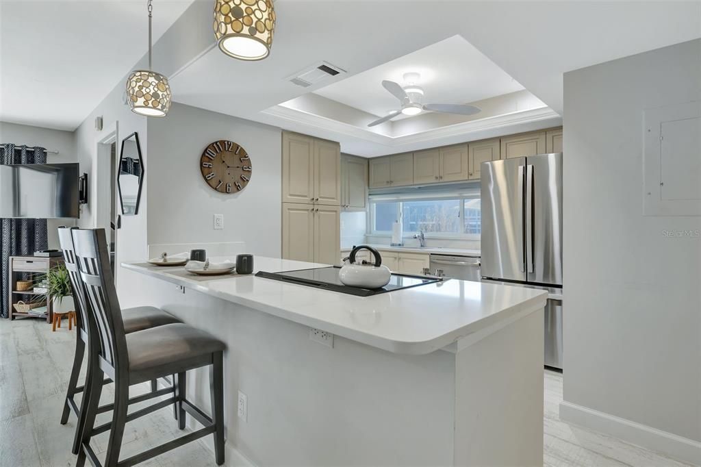 For Sale: $670,000 (2 beds, 2 baths, 1083 Square Feet)