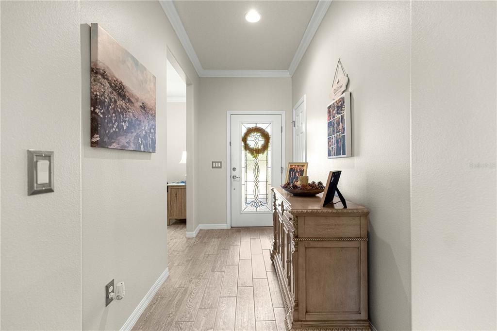 En Venta: $477,800 (3 camas, 3 baños, 2659 Pies cuadrados)