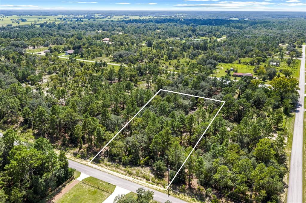 На продажу: $38,000 (0.99 acres)