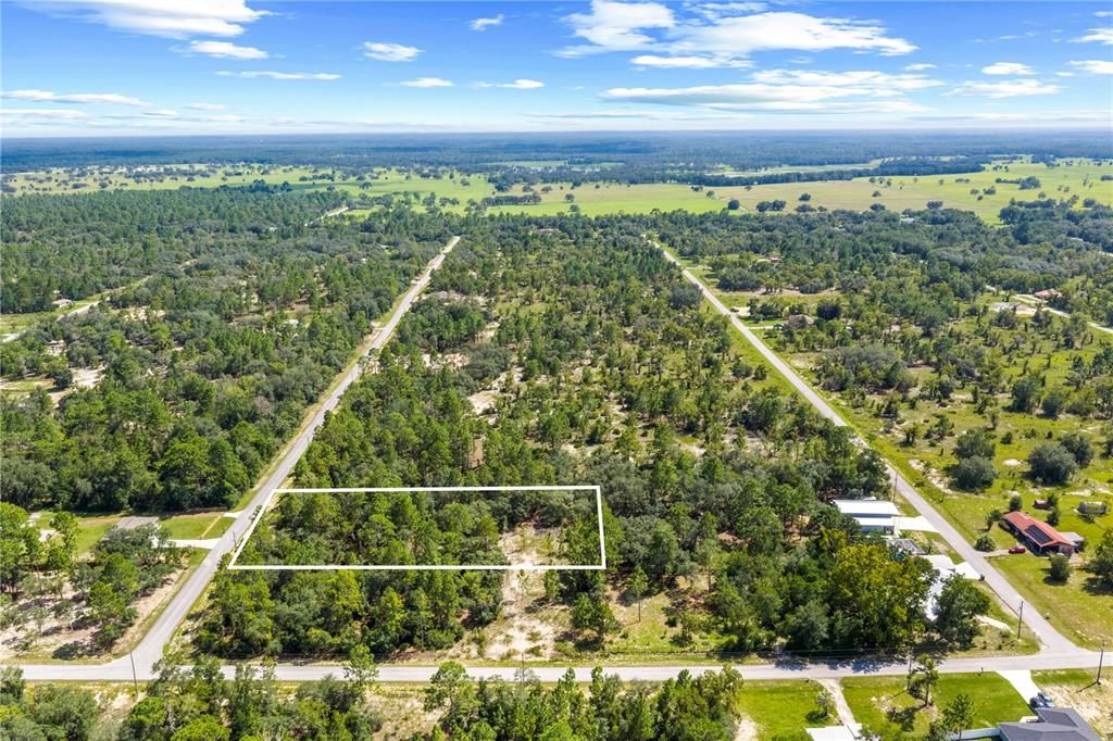 На продажу: $38,000 (0.99 acres)