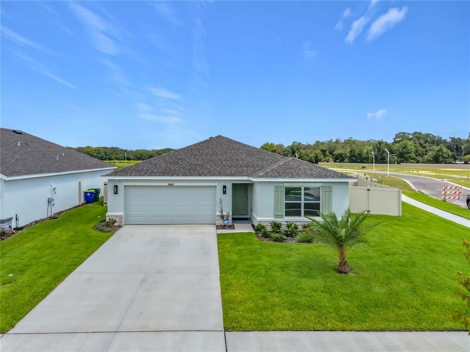 For Rent: $3,000 (5 beds, 3 baths, 2077 Square Feet)
