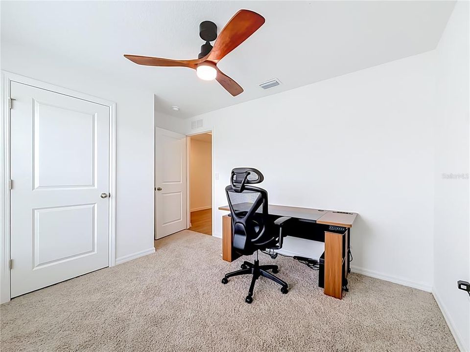 For Rent: $3,000 (5 beds, 3 baths, 2077 Square Feet)