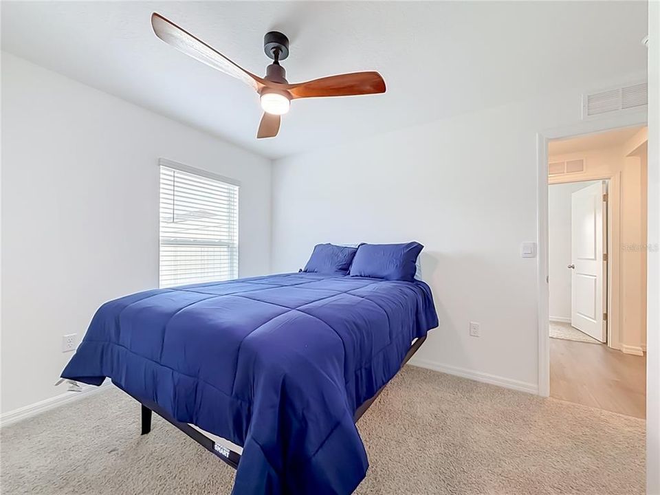 For Rent: $3,000 (5 beds, 3 baths, 2077 Square Feet)
