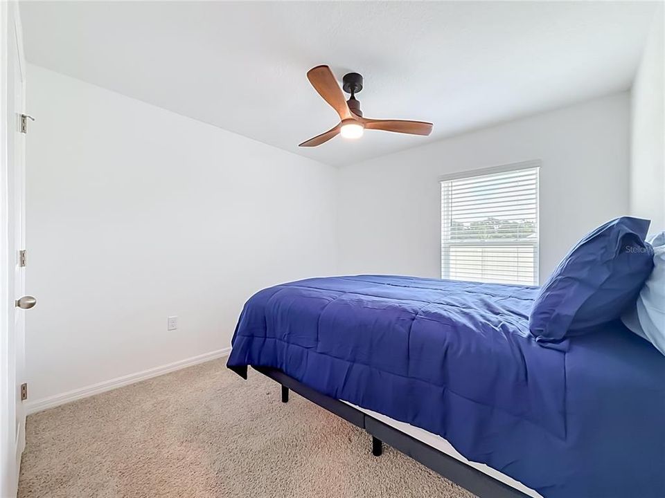 For Rent: $3,000 (5 beds, 3 baths, 2077 Square Feet)