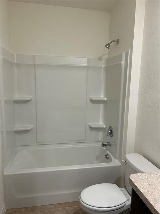 For Rent: $2,000 (3 beds, 2 baths, 1516 Square Feet)
