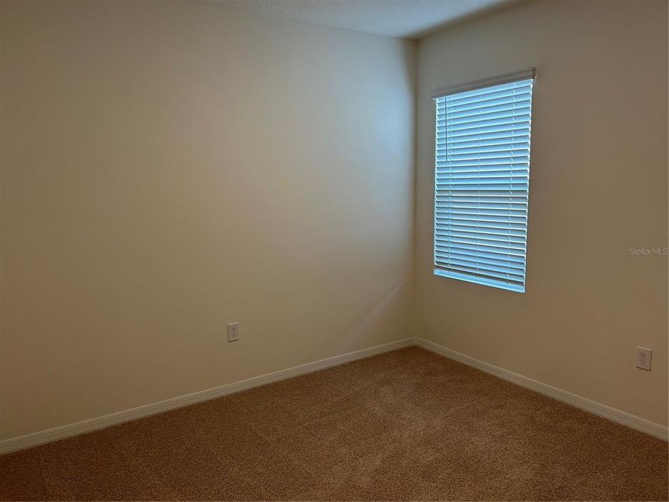 For Rent: $2,000 (3 beds, 2 baths, 1516 Square Feet)