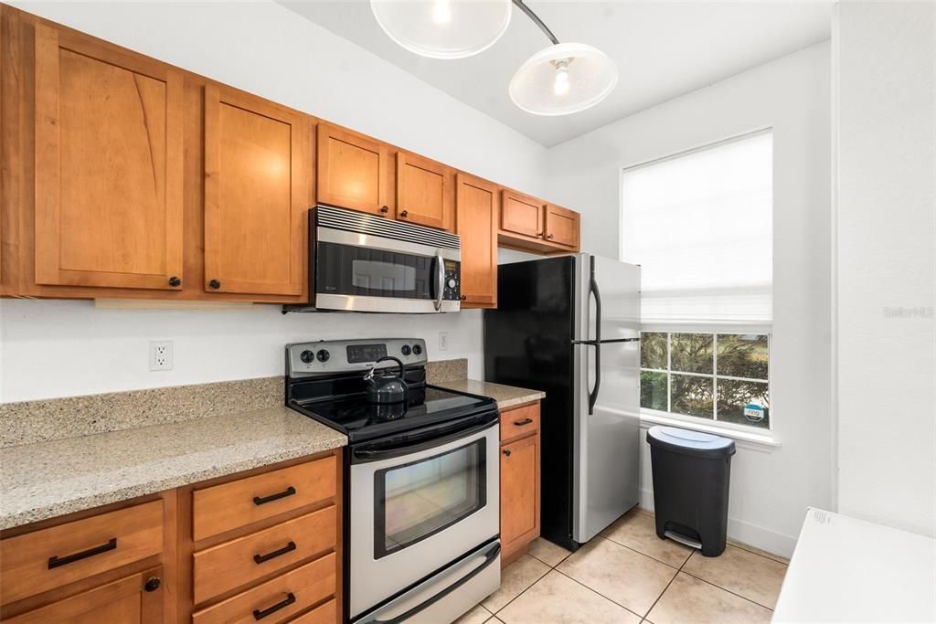For Sale: $247,000 (2 beds, 2 baths, 1450 Square Feet)