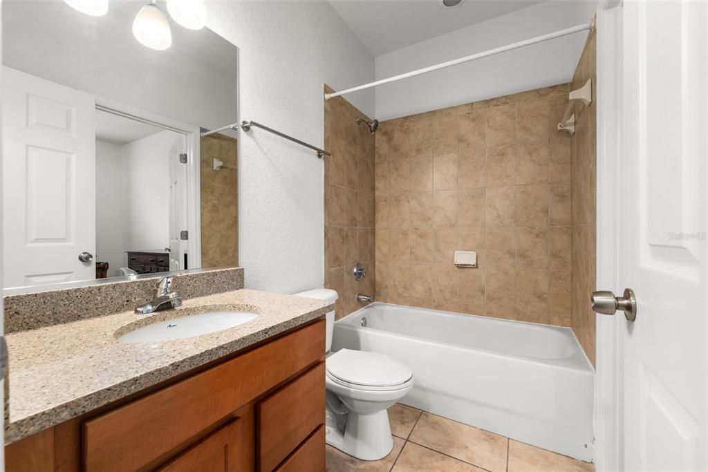 For Sale: $247,000 (2 beds, 2 baths, 1450 Square Feet)