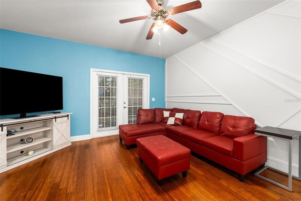 For Sale: $247,000 (2 beds, 2 baths, 1450 Square Feet)