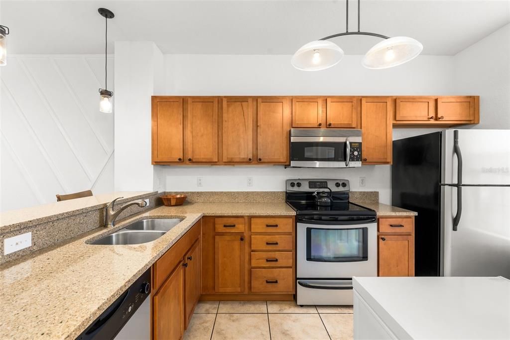 For Sale: $247,000 (2 beds, 2 baths, 1450 Square Feet)