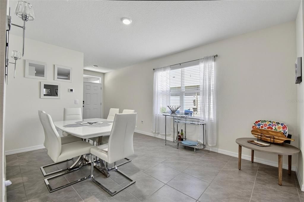 En Venta: $339,000 (3 camas, 2 baños, 1510 Pies cuadrados)